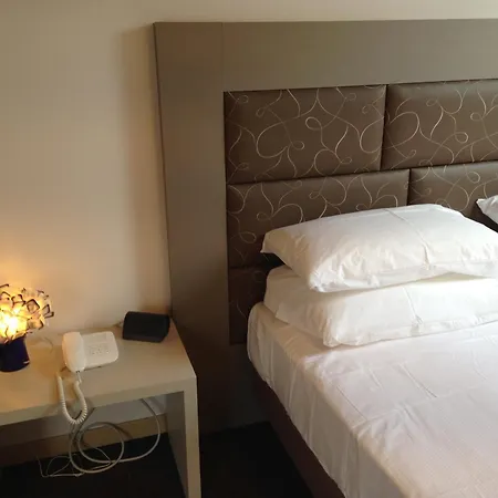 Don Abbondio Hotel Lecco