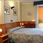 Don Abbondio Hotell