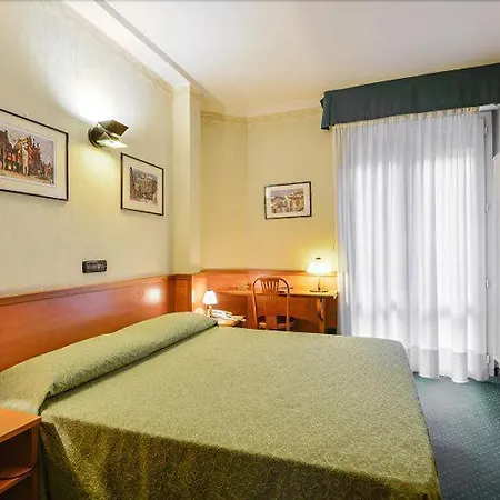 Don Abbondio 3* Lecco