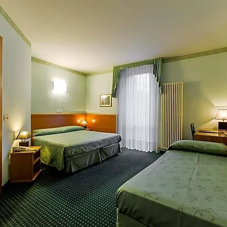 Don Abbondio Hotel 3*