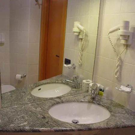 Don Abbondio Hotel 3*