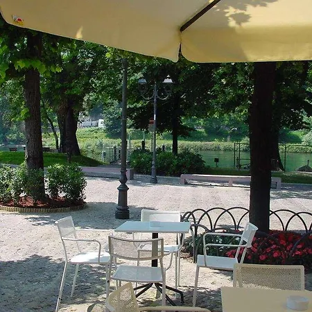 Hotel Don Abbondio 3*