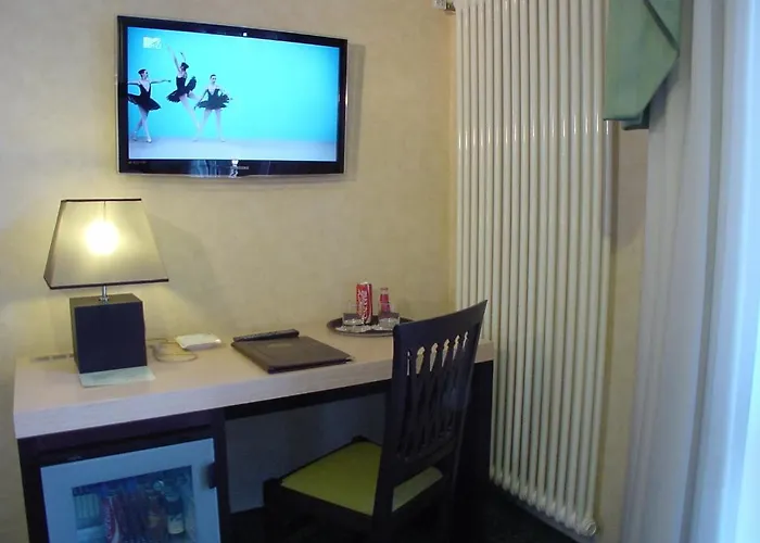 Hotell Don Abbondio Lecco