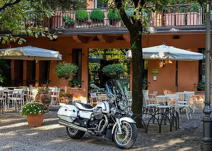 Hotel Don Abbondio 3*